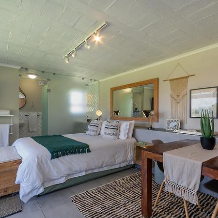 Wildlife Retreat On A Wine-Farm Villa Stellenbosch Exterior foto